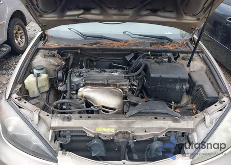 2003 Toyota Camry Le z USA, uszkodzony, nr VIN 4T1BE32K73U667912